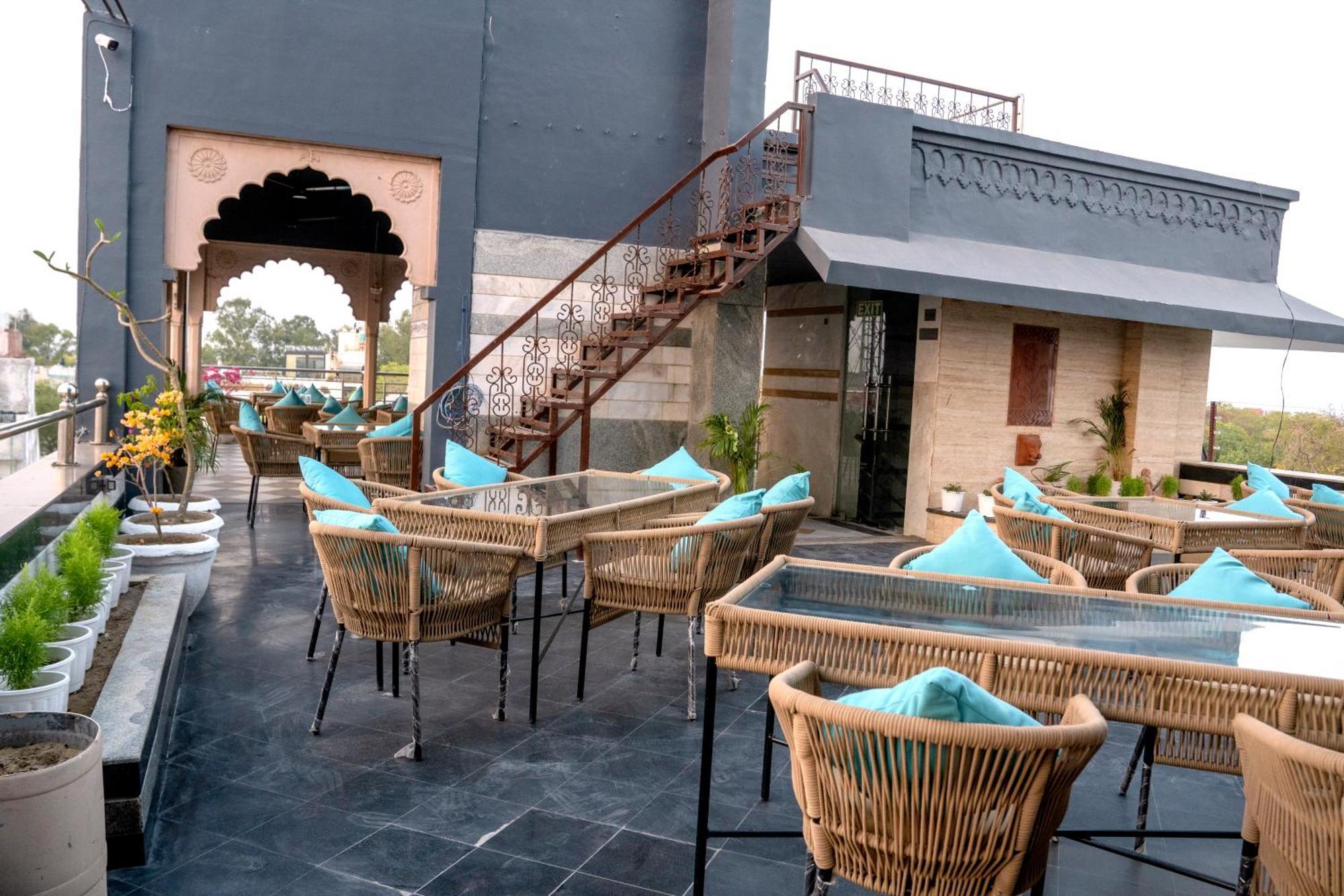 Hotel Sun Grand Агра Екстер'єр фото