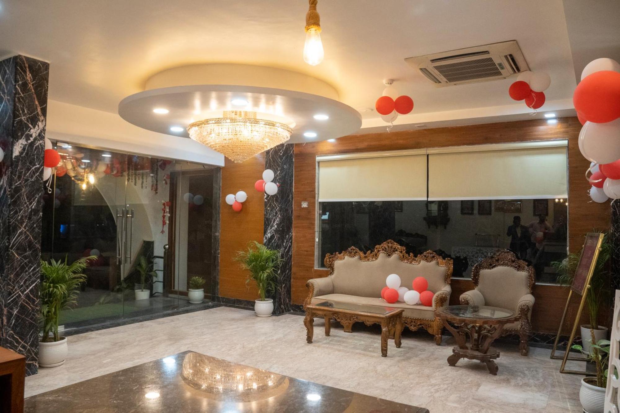 Hotel Sun Grand Агра Екстер'єр фото